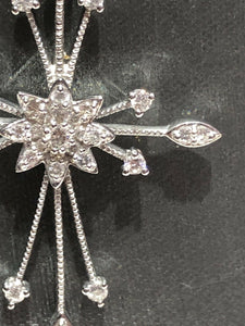Unique One-of-a-kind 14k White Gold Diamond Pendant Necklace Snowflake Star