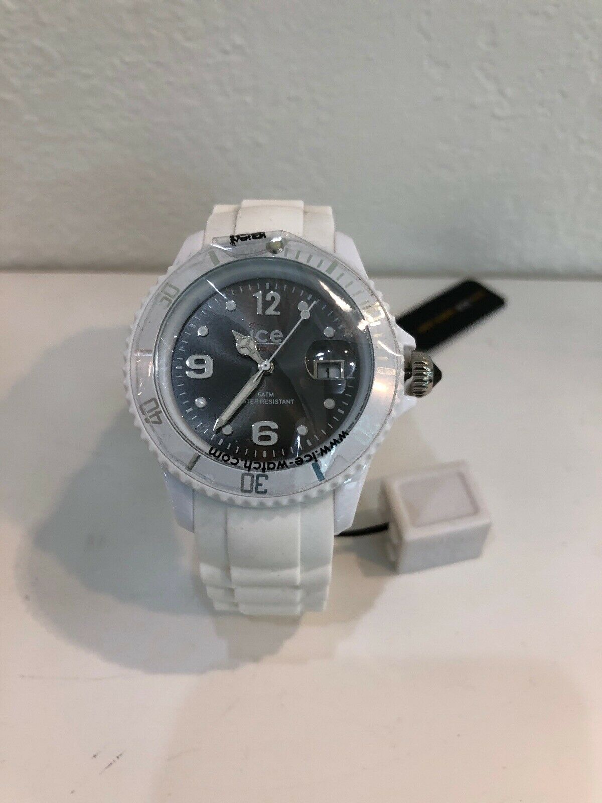 Authentic Ice Watch White Rubber SI.WK.U.S.10 Brand New – BG